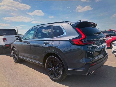 Used 2024 Honda CR-V Sport Touring image 4