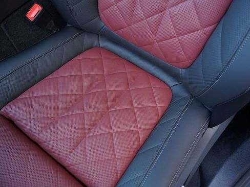 New 2026 BMW X6 xDrive40i w/ Climate Comfort Package image 11