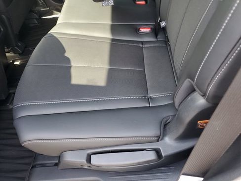 Certified 2026 INFINITI QX60 Luxe w/ Cargo Package AWD/4WD image 16