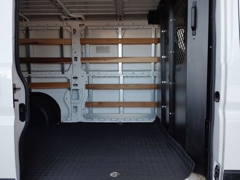 Used 2025 RAM ProMaster 2500 w/ U-Haul Equipment Group FWD image 16