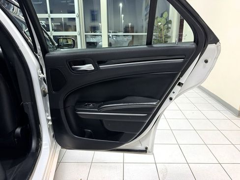 Used 2017 Chrysler 300 S image 49
