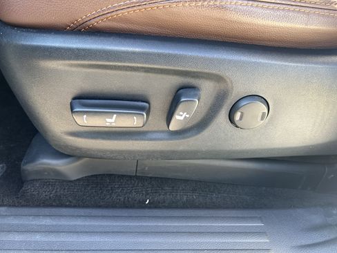 Used 2023 Toyota 4Runner Limited image 21