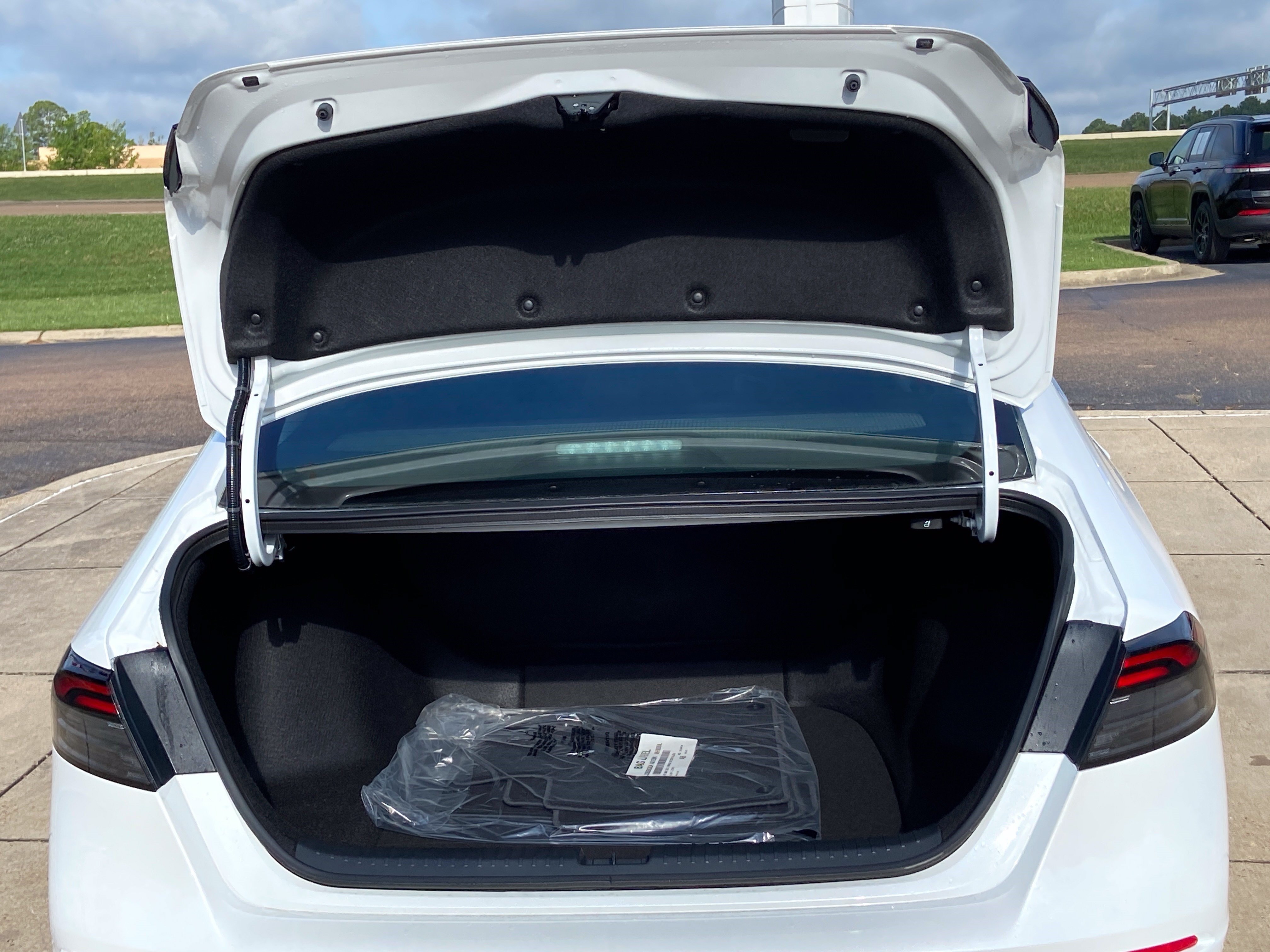 New 2026 Honda Accord LX image 14