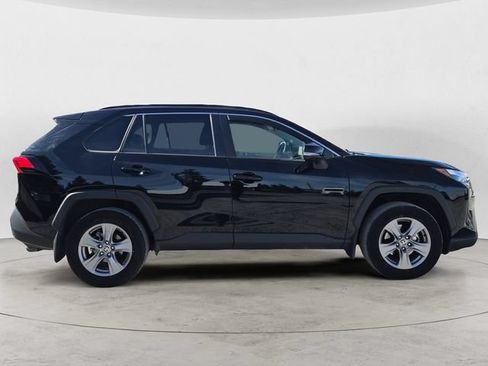 Used 2024 Toyota RAV4 XLE w/ Convenience Package AWD/4WD image 4
