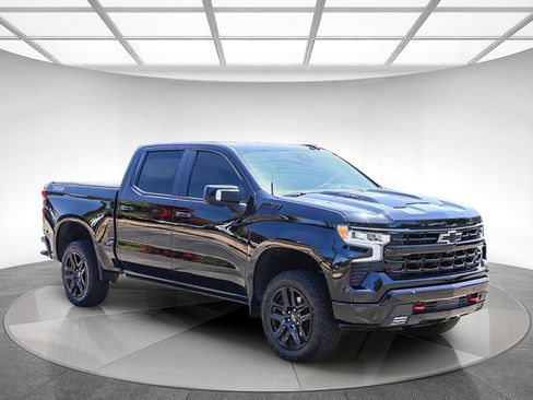 Used 2024 Chevrolet Silverado 1500 LT Trail Boss w/ LT Trail Boss Premium Package AWD/4WD image 5
