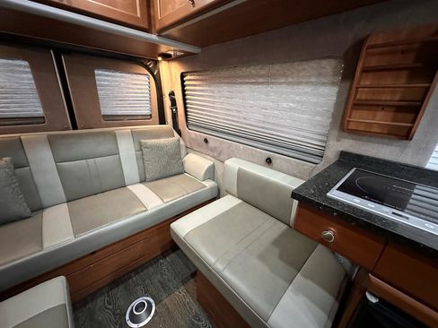 Used 2016 Mercedes-Benz Sprinter 2500 image 63