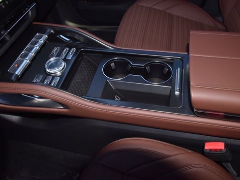 New 2026 Lincoln Nautilus Reserve w/ Jet Appearance Package image 32