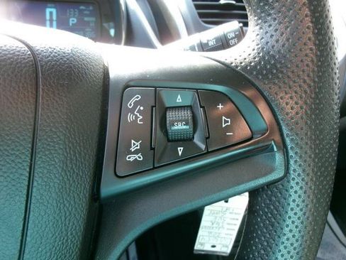 Used 2016 Chevrolet Trax LS FWD image 16
