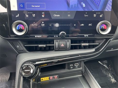 Used 2025 Lexus NX 350h AWD w/ Premium Package image 17