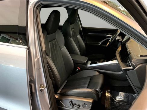Certified 2025 Audi Q5 Premium Plus AWD/4WD image 9