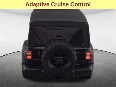 Used 2024 Jeep Wrangler Willys image 7
