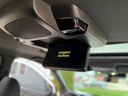 Used 2021 Honda Pilot Black Edition image 18