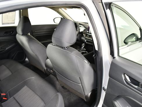 Used 2024 Nissan Altima 2.5 SV image 43