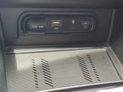 Used 2024 Kia Sportage EX FWD image 25
