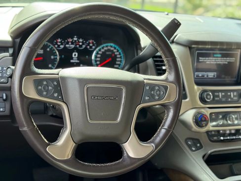 Used 2019 GMC Yukon XL Denali w/ Denali Ultimate Package image 22