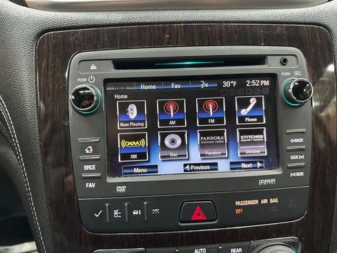 Used 2017 Chevrolet Traverse LT w/ Traveler's Package image 20