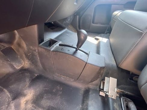 Used 2015 Chevrolet Silverado 2500 W/T w/ WT Convenience Package AWD/4WD image 40