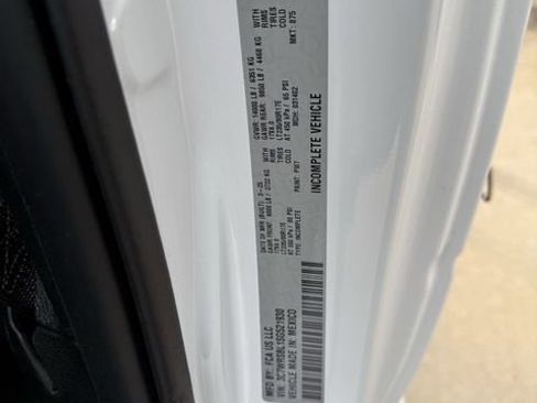 New 2025 RAM 3500 Tradesman image 17