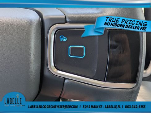 Used 2025 Ford Expedition Active AWD/4WD image 22