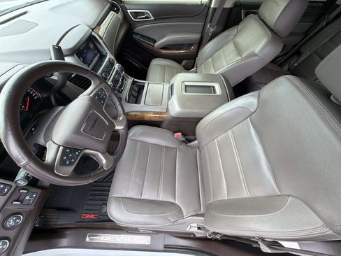 Used 2015 GMC Yukon Denali w/ Touring Package image 3