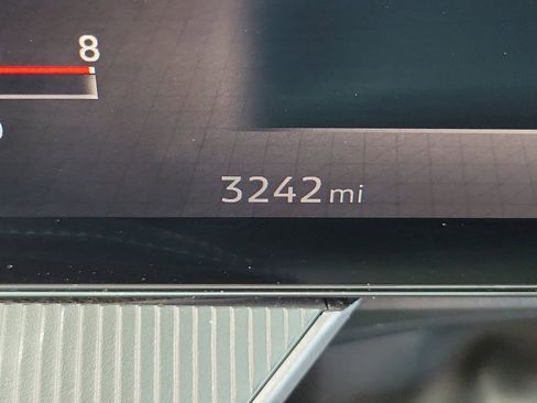 Certified 2025 Nissan Murano SV image 33