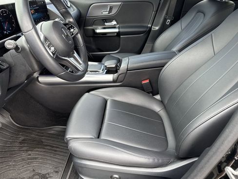 Used 2023 Mercedes-Benz GLA 250 image 12