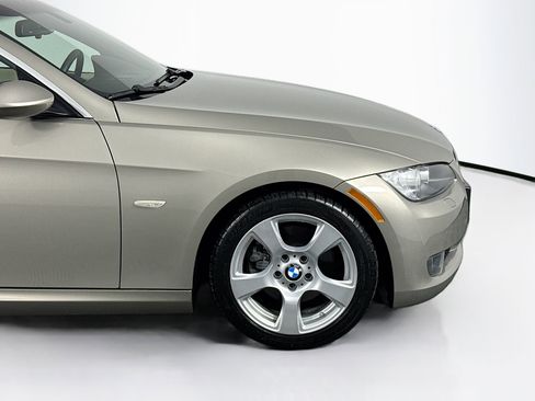 Used 2009 BMW 328i Convertible image 40
