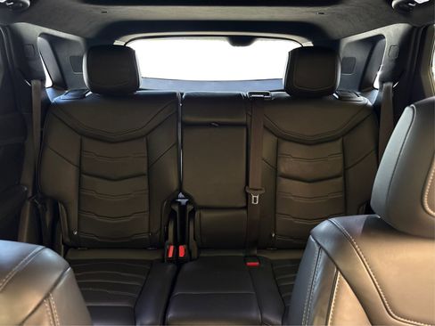 Used 2022 Cadillac XT5 Premium Luxury w/ Platinum Package image 17