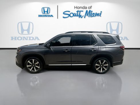 Certified 2023 Honda Pilot Touring image 4