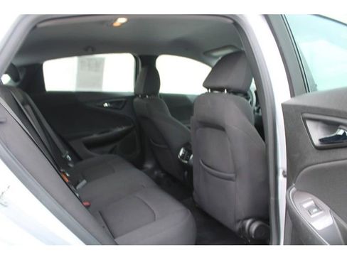 Used 2022 Chevrolet Malibu LT image 12