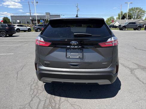 Certified 2023 Ford Edge SEL w/ Convenience Package AWD/4WD image 4