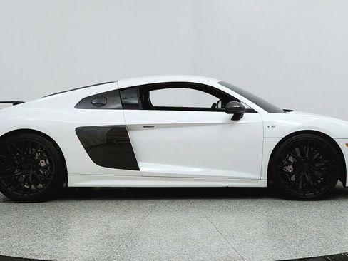 Used 2017 Audi R8 V10 plus AWD/4WD image 6