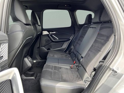 Used 2025 BMW X1 xDrive28i w/ Premium Package image 27