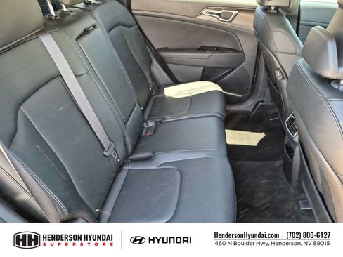 Used 2025 Kia Sportage EX w/ Premium Package FWD image 21