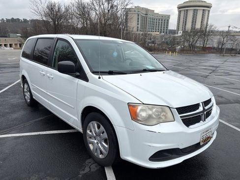 Used 2014 Dodge Grand Caravan SE w/ Quick Order Package 29E SE image 1