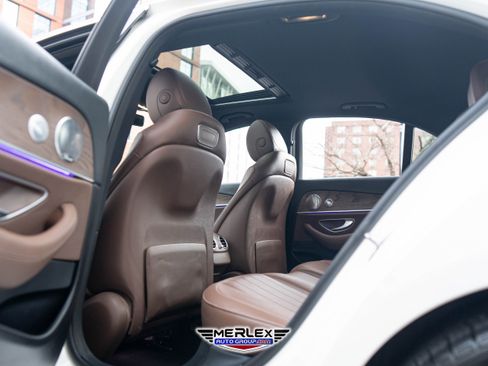 Used 2018 Mercedes-Benz E 300 w/ Premium 1 Package image 21