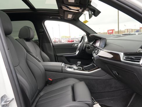 Used 2020 BMW X5 xDrive40i w/ Premium Package AWD/4WD image 14