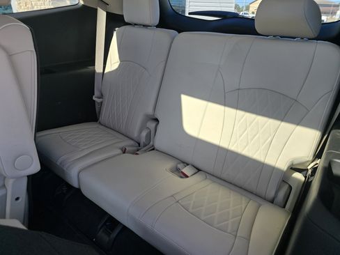 Used 2022 Buick Enclave Avenir w/ Trailering Package, 5000 lbs. image 9