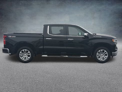 Used 2023 Chevrolet Silverado 1500 LTZ AWD/4WD image 5