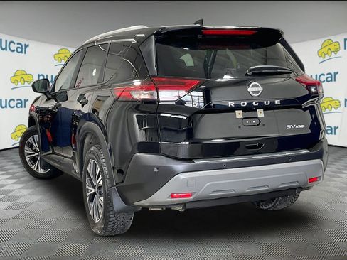 Certified 2023 Nissan Rogue SV w/ SV Premium B Package AWD/4WD image 4