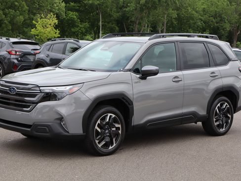 New 2026 Subaru Forester Touring AWD/4WD image 2
