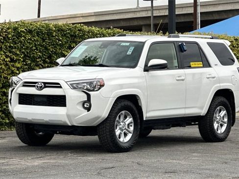 Used 2024 Toyota 4Runner SR5 image 8