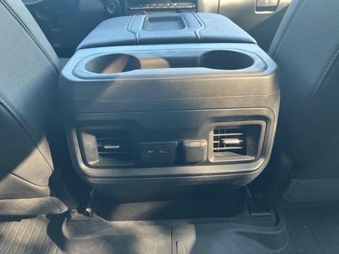 Used 2021 Chevrolet Silverado 1500 LT Trail Boss w/ Convenience Package II AWD/4WD image 18