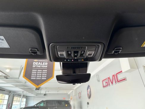 Certified 2025 GMC Sierra 1500 Denali w/ Denali Reserve Package AWD/4WD image 27