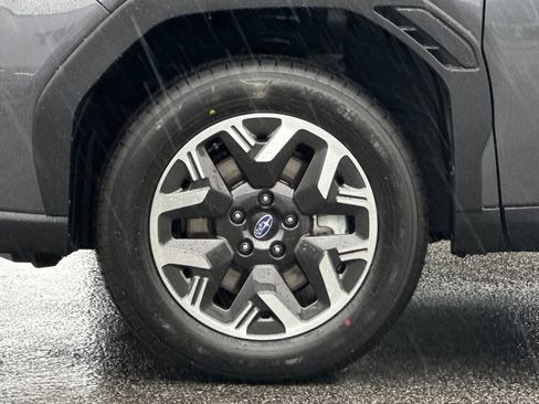 Used 2026 Subaru Forester Premium AWD/4WD image 31