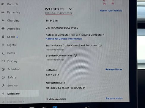 Used 2025 Tesla Model Y Performance AWD/4WD image 16