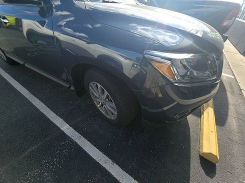 Used 2015 Nissan Pathfinder S image 8