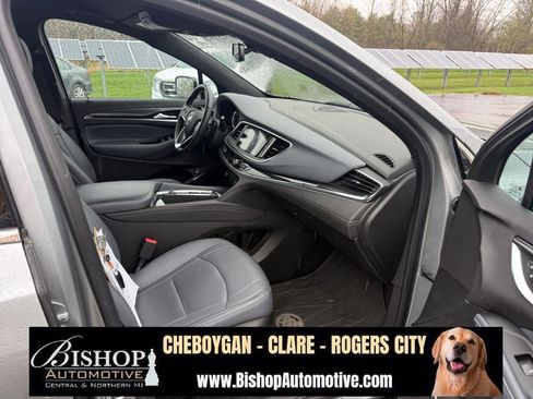 Used 2023 Buick Enclave Essence w/ Sport Touring Edition image 26