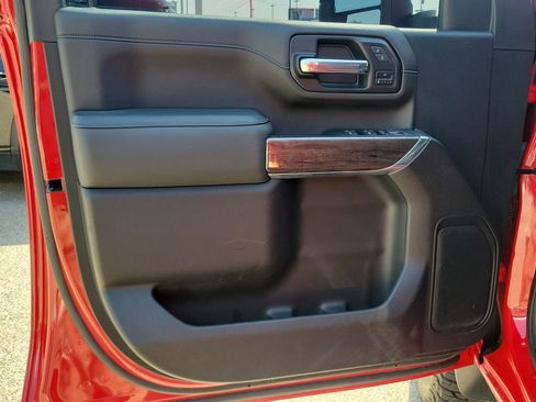 Used 2022 Chevrolet Silverado 2500 LTZ w/ LTZ Plus Package image 20