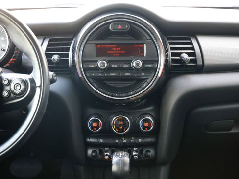 Used 2015 MINI Cooper 2-Door Hardtop image 40
